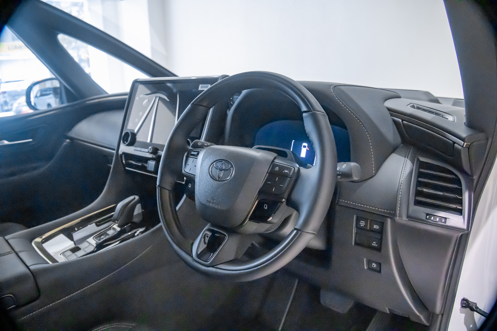 Toyota Alphard Z — 2