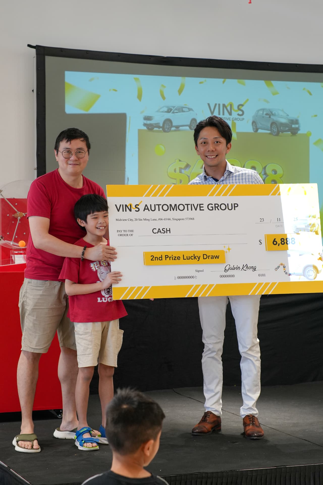 2nd Prize Lucky Draw winners from a previous Vin's promotion