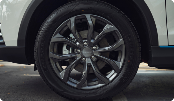 Stylish 18" Alloy Wheels