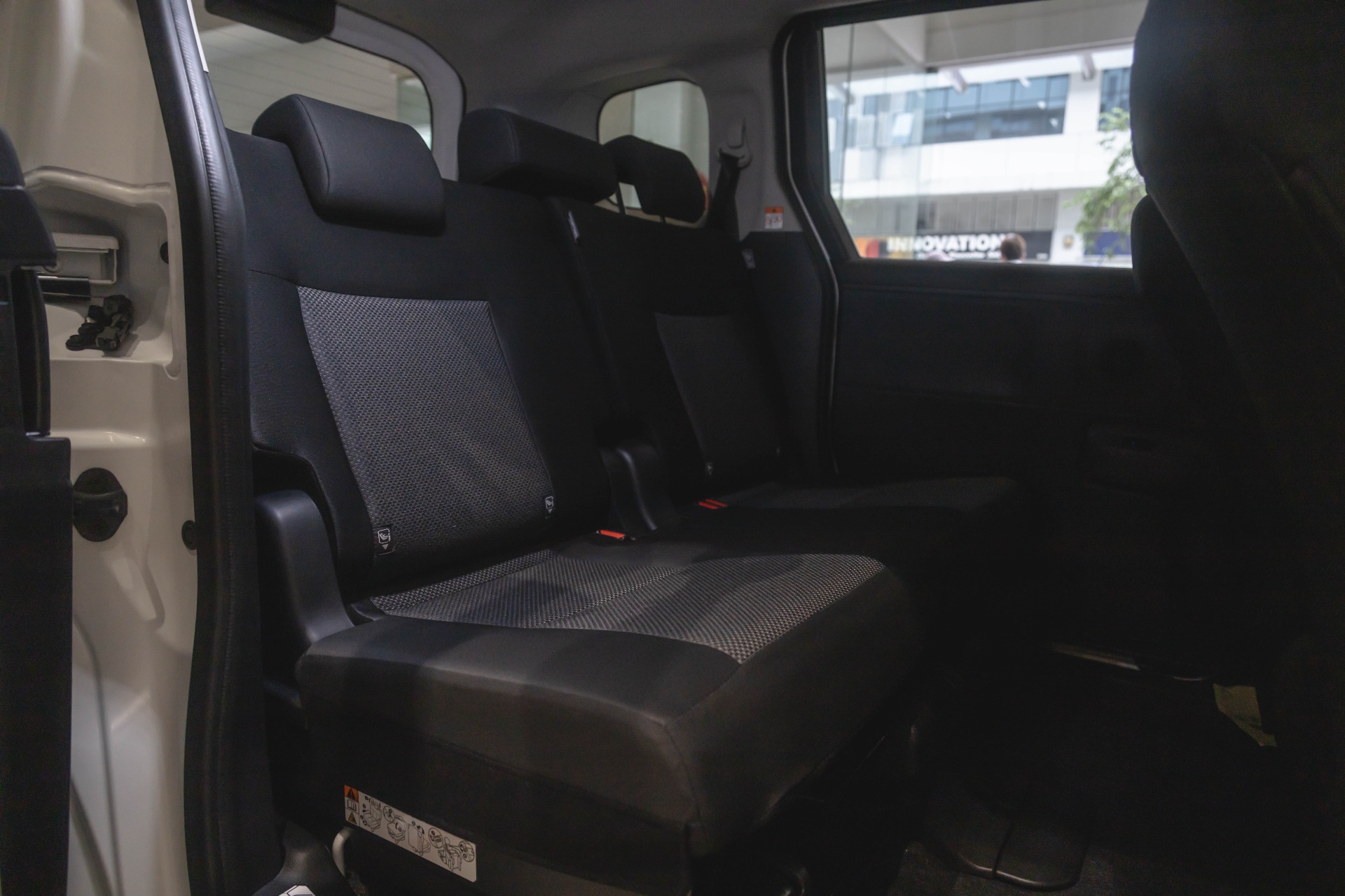 Toyota Sienta Hybrid — 3